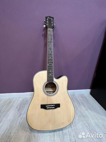 Акустическая гитара
