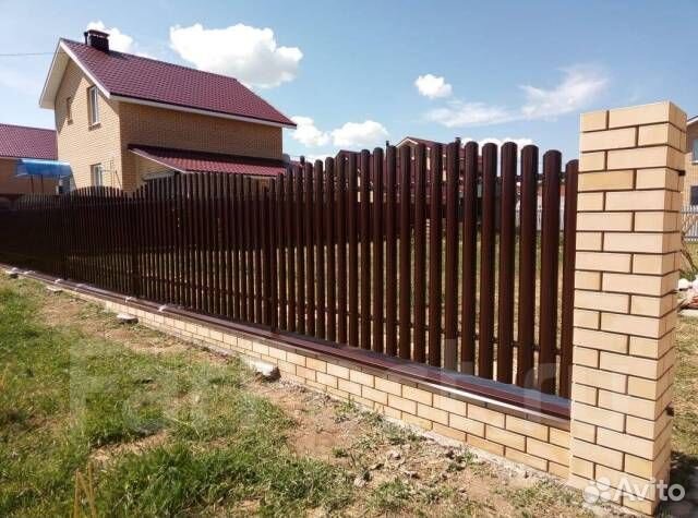 Штакетник Коричневый металлический