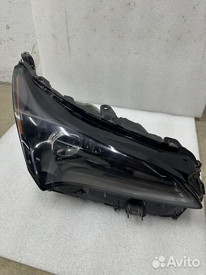 Фара правая lexus nx