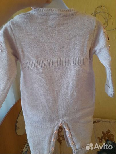 На девочку вязаный комбинезон