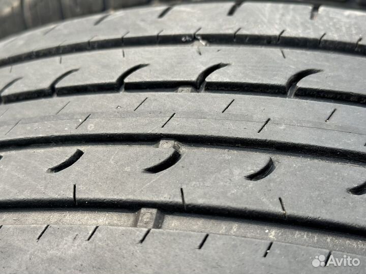 Goodyear EfficientGrip SUV 4x4 215/60 R17 96H