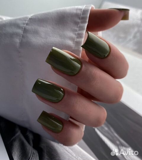 Модель на маникюр-гель лак