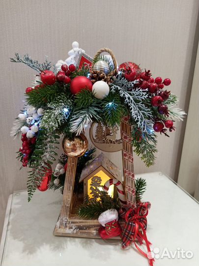 Декоративный новогодний фонарь