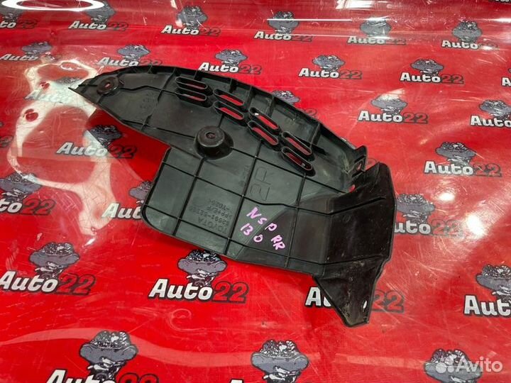 Подкрылок/локер задний правый Toyota Vitz