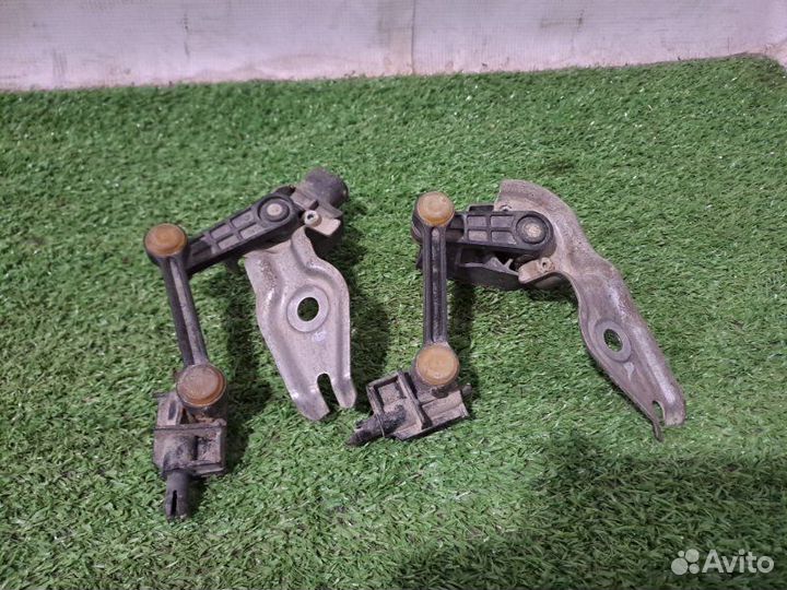 Датчик высоты дорожного просвета Audi Q7 AL