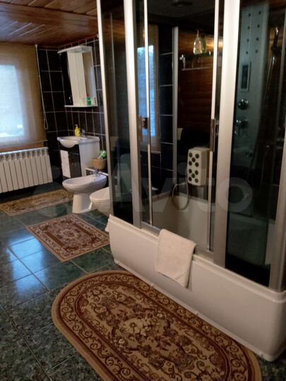 Коттедж 250 м² на участке 40 сот.