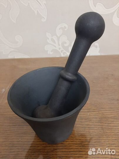 Ступка чугун с пестиком.Ступка чугун с пестиком