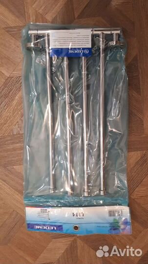 Держатель для полотенец в ванной поворотный