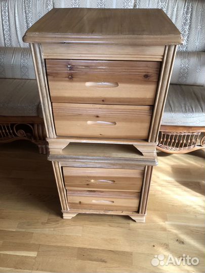 Тумба прикроватная из дерева