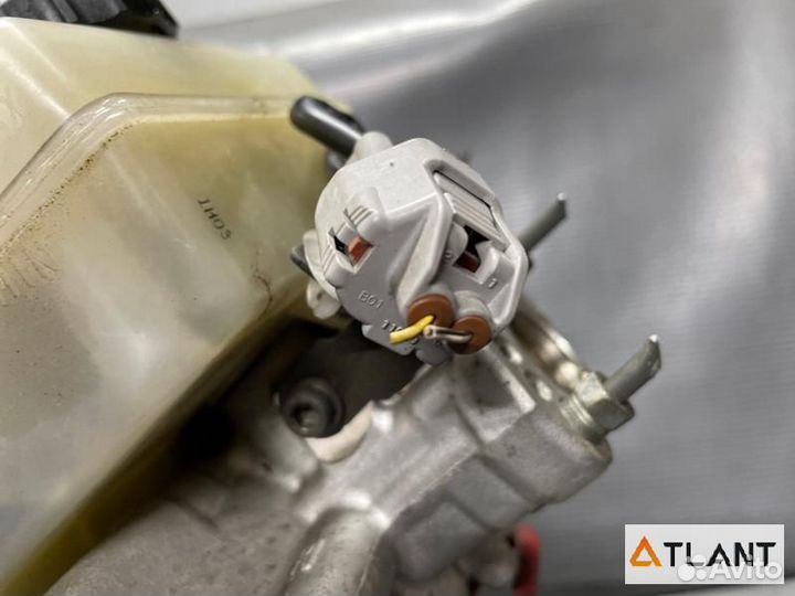 Главный тормозной цилиндр toyota soarer