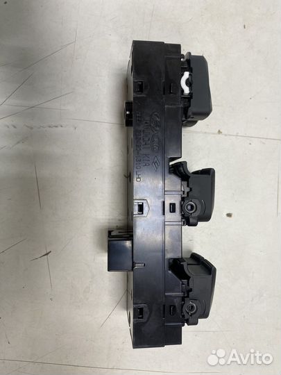 Кнопки стеклоподъемников tucson/IX35