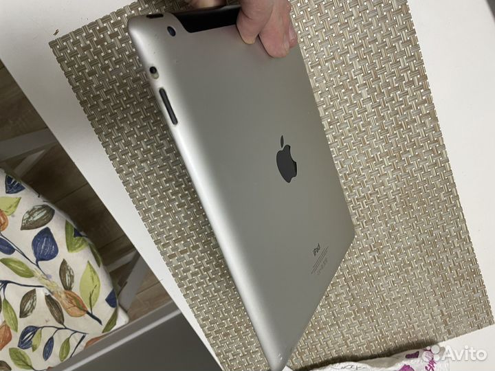 Планшет iPad 4