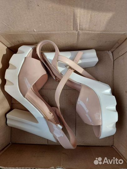 Туфли женские 39 размер