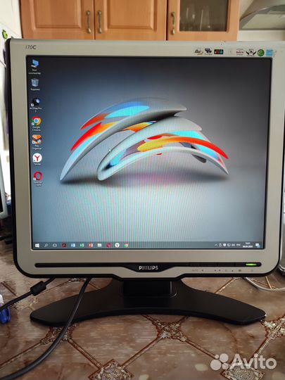 Монитор Philips