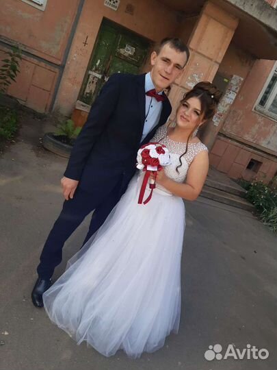 Свадебное платье 44-46