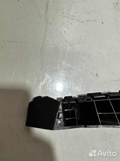 Крепление бампера Kia Soul AM G4FC 2009