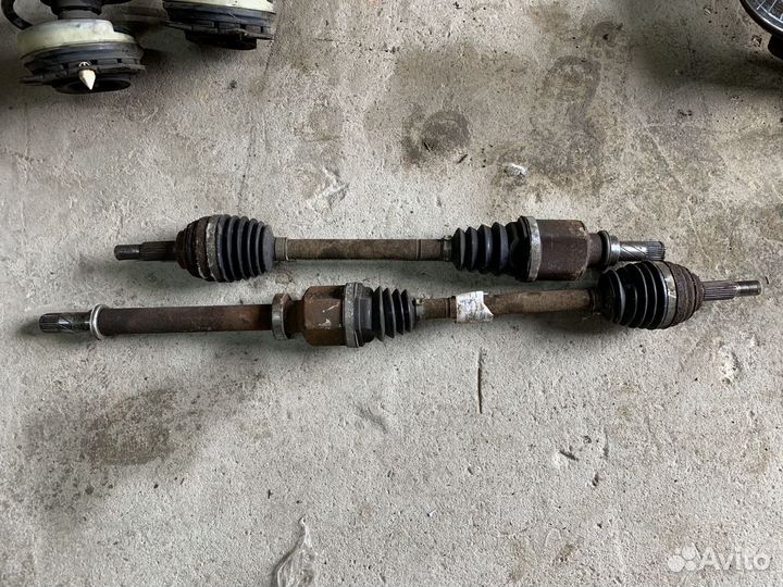 Привод Рено Меган 2 механика 1,6 левый правый