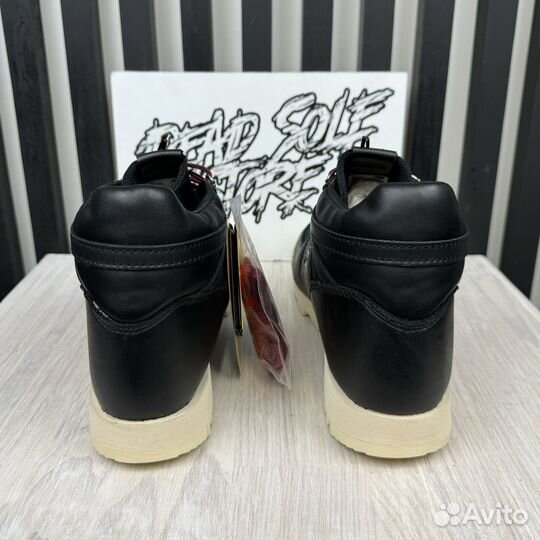 New Balance Rainier Boot urainal