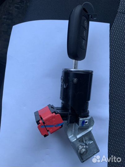 Замок зажигания Renault