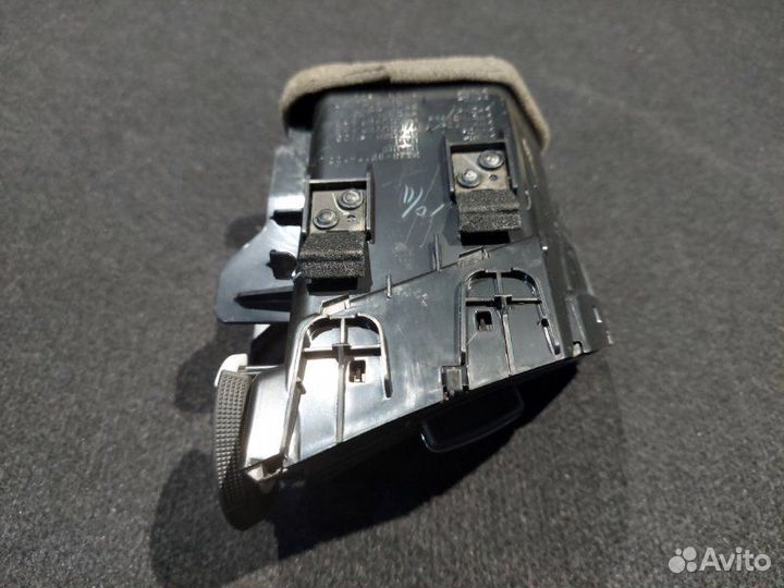 Воздуховод передний правый Nissan X-Trail