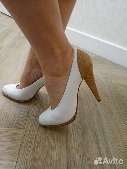 Туфли на каблуке Carlo Pazolini 37разм