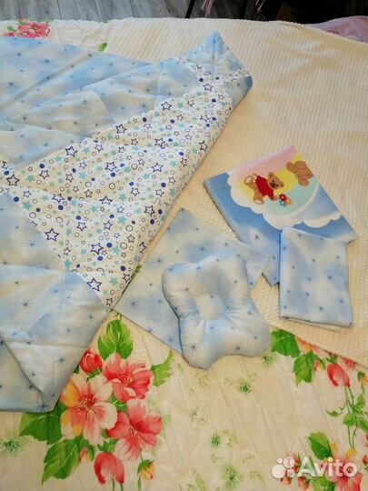 Набор в кроватку для новорожденного