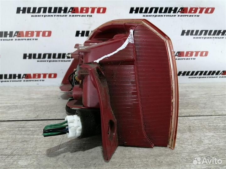 Фонарь правый Митсубиси Лансер 10