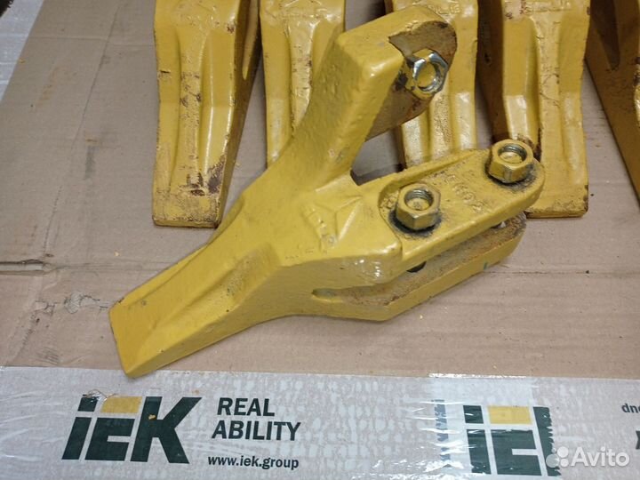 Зубья на ковш sdlg, на фронтальный погрузчик lgce