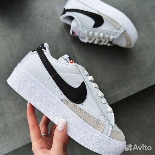 Кроссовки Nike blazer