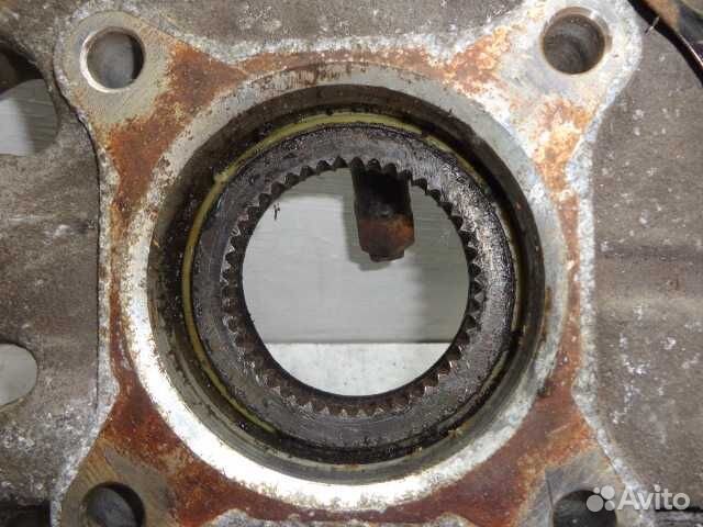 Кулак поворотный левый Lincoln Navigator 2 2L143K1