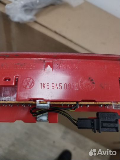 Стоп сигнал Volkswagen Golf plus 2006