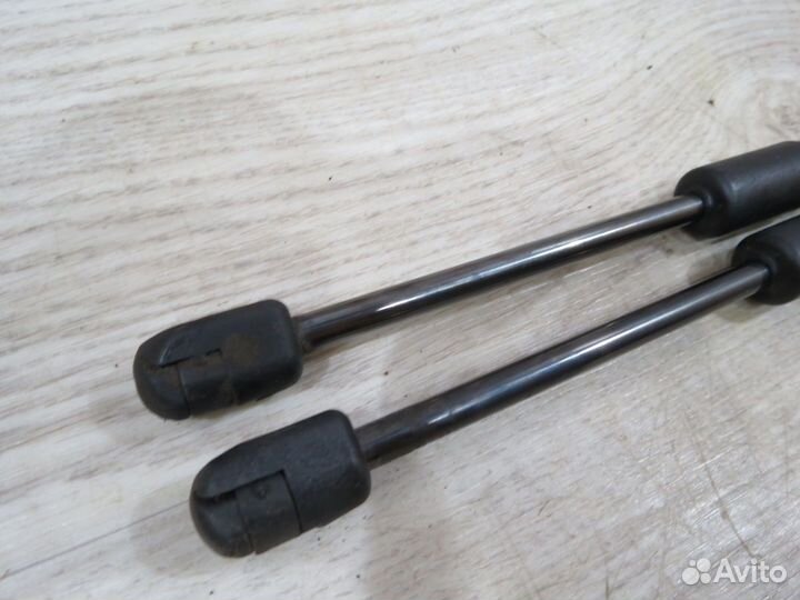 Амортизатор капота Bmw 5 F10