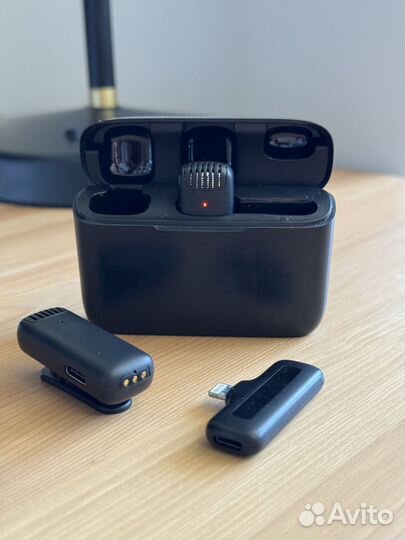 Беспроводной петличный микрофон для iPhone