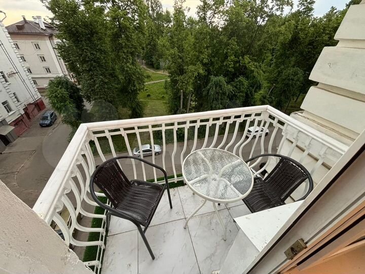 2-к. квартира, 72,2 м², 4/4 эт.