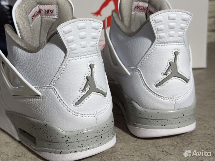 Nike Air Jordan 4 Retro 
