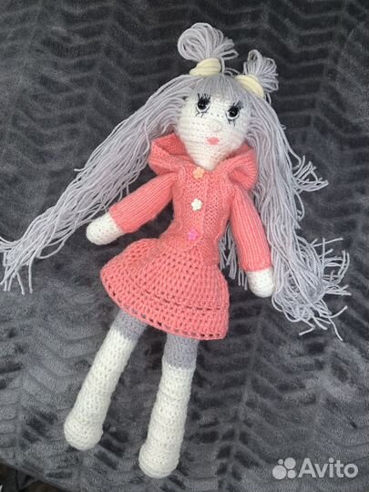 Кукла ручной работы с одеждой