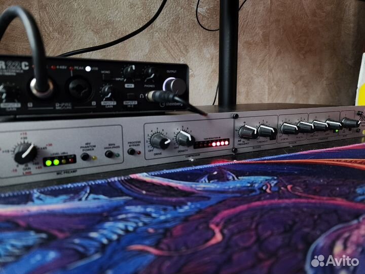 Микрофонный предусилитель DBX286s