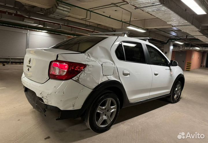 Renault Logan Stepway 1.6 МТ, 2021, битый, 41 226 км