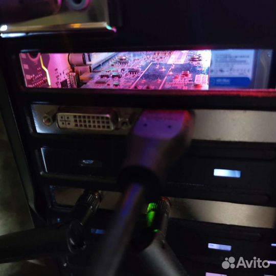 Видеокарта AMD radeon HD6570