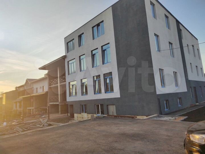 3-к. квартира, 175 м², 3/3 эт.