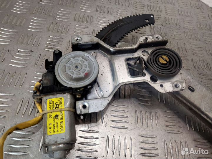 Водительский стеклоподъёмник Хендай Матрикс