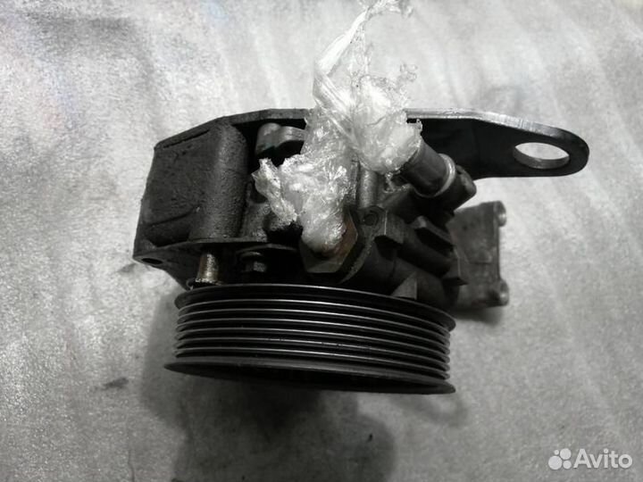 Насос гидроусилителя LR Range Rover II Pegas P38A