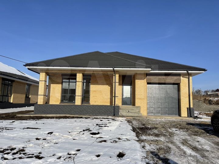 Коттедж 180 м² на участке 7 сот.