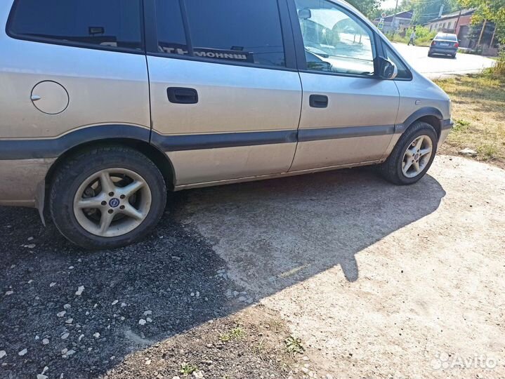 Диски 15 литые, на Опель Зафира А