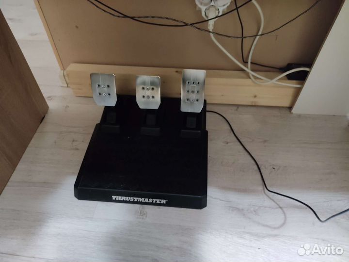 ThrustMaster T248 + Педали T3PM