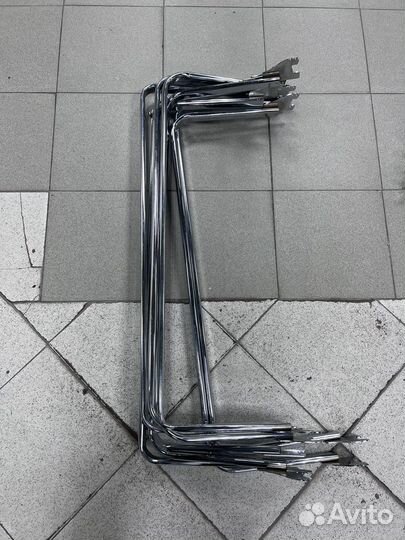 Манекены, тремпель, вешалки, стойки