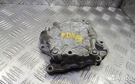 Насос вакуумный audi A4 B8 (5DN19KX01)