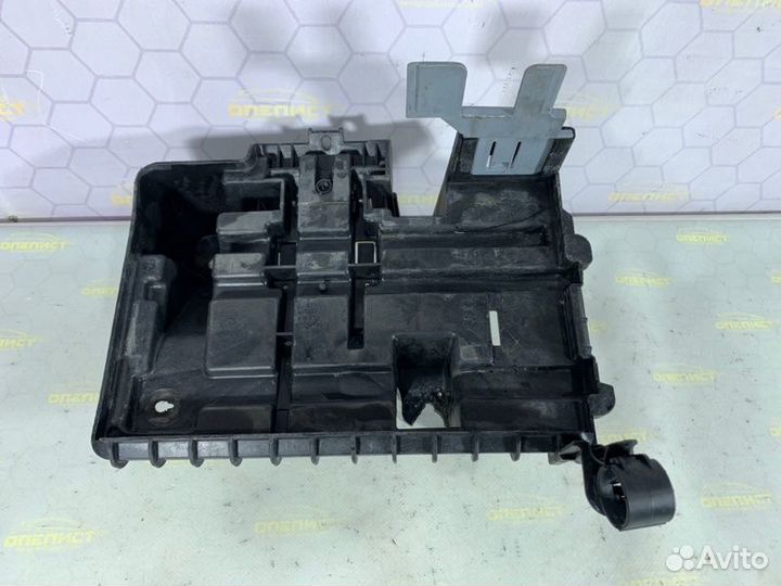 Крепление аккумулятора Opel Meriva A 2008