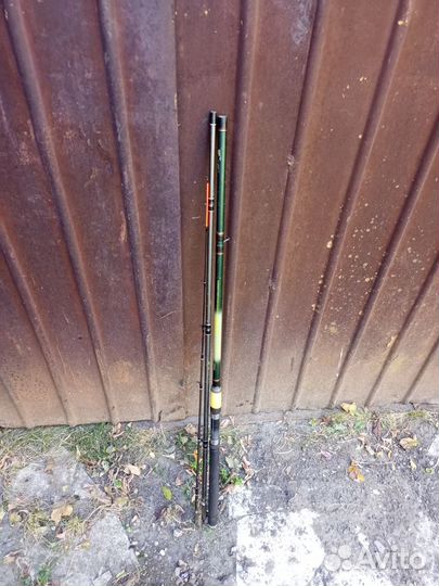 Фидерное удилище с катушкой