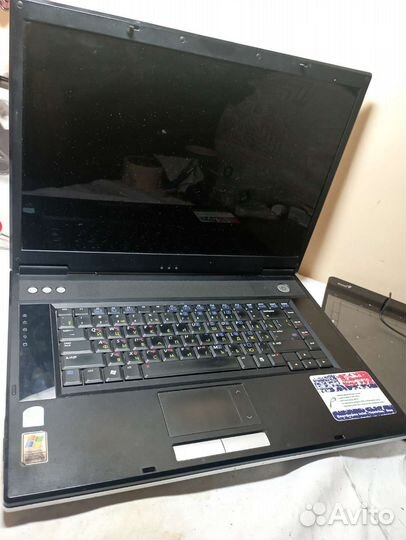 Roverbook voyager w700l